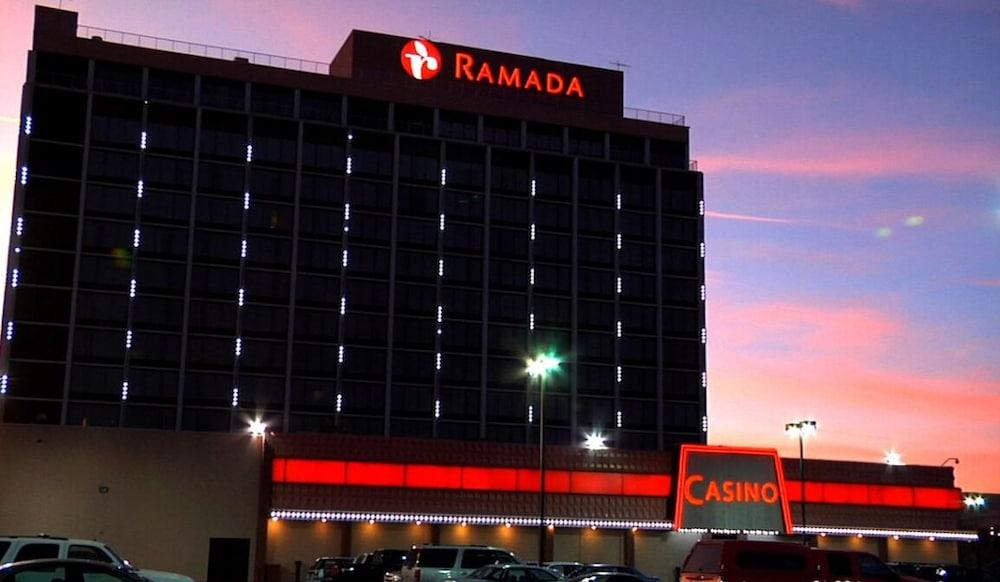 Ramada By Wyndham Reno Hotel & Casino Kültér fotó
